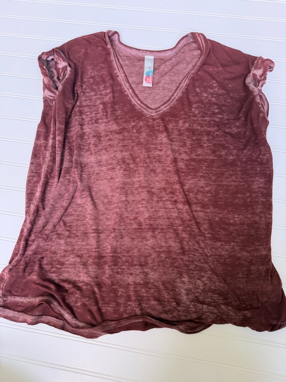 (119)FP Beach Vintage-Wash V-Neck Short Sleeve Tee in Dusty Rose